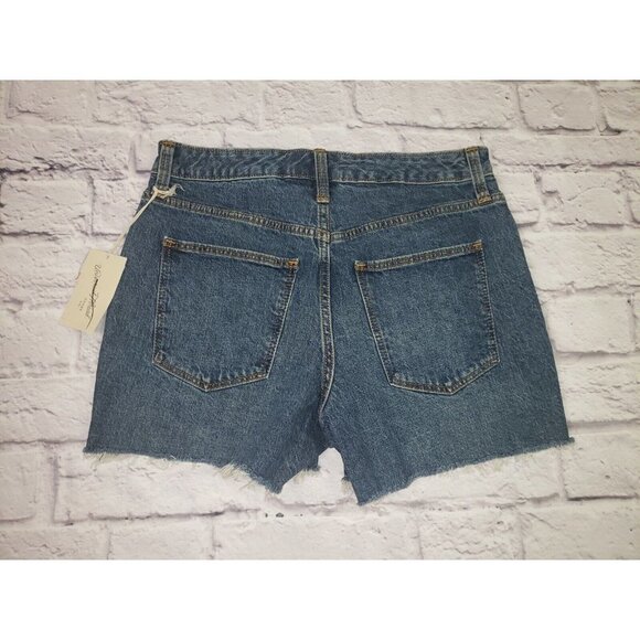 NEW Womens High-Rise Jean Shorts - Universal Thread - Medium Blue - Picture 3 of 3